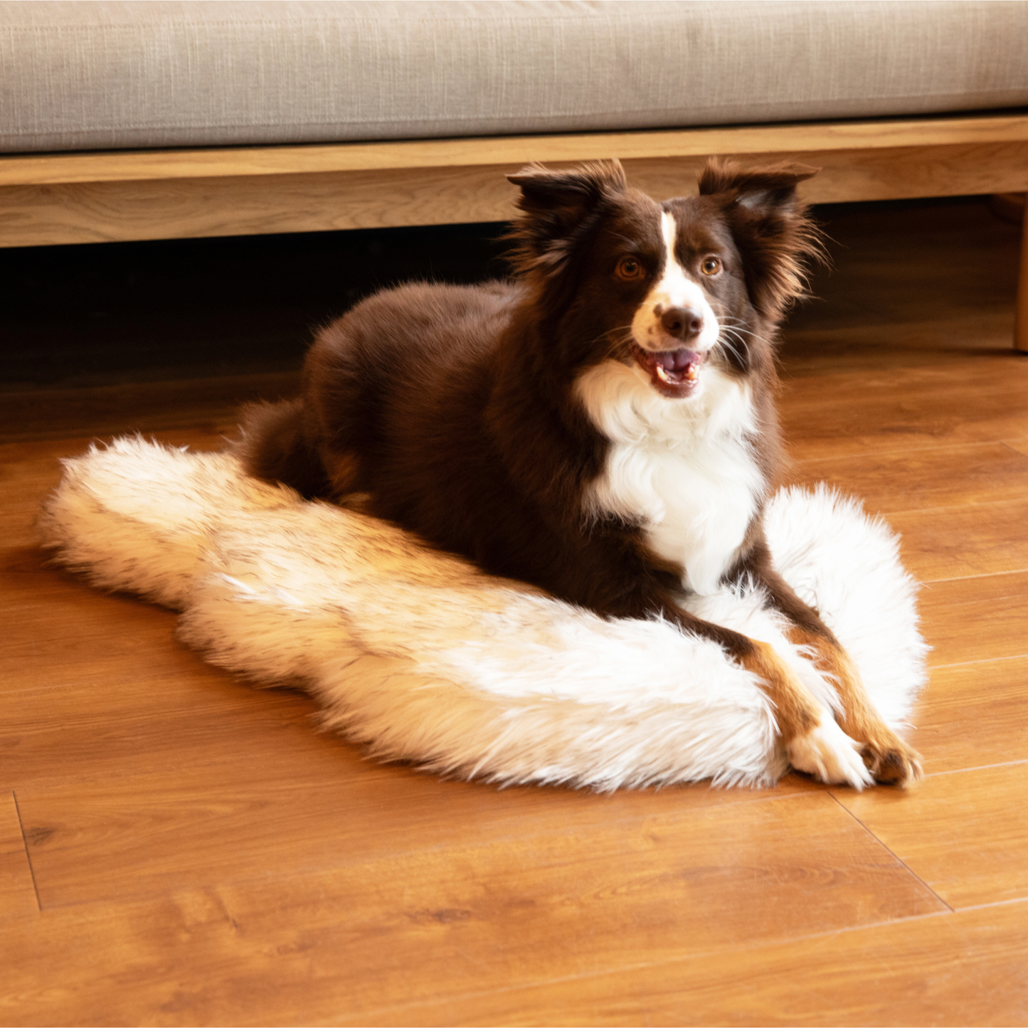Faux Fur Orthopedic Dog Bed - Curve White with Brown Accents